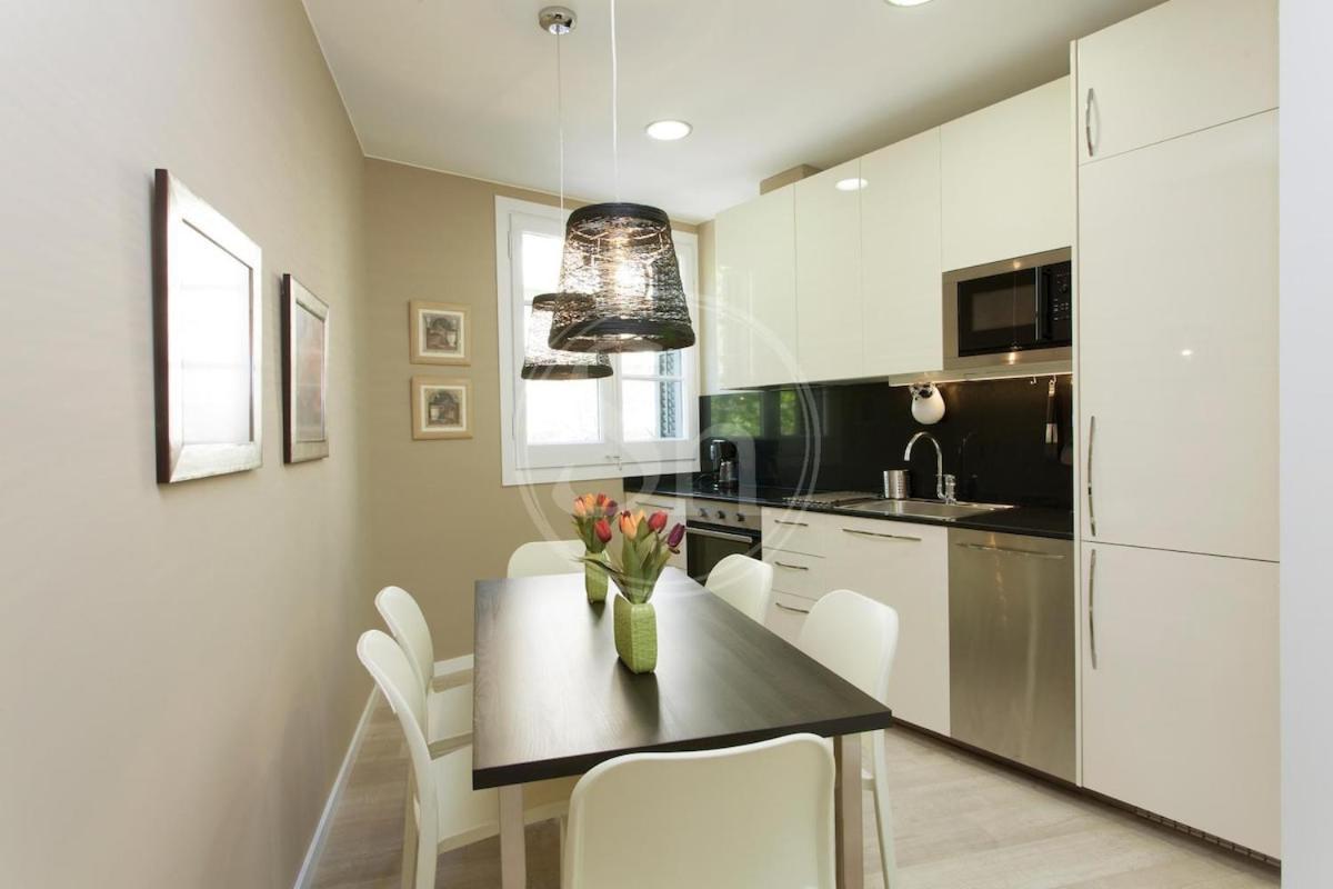 Hermoso Junto A La Sagrada Familia Appartement Barcelona